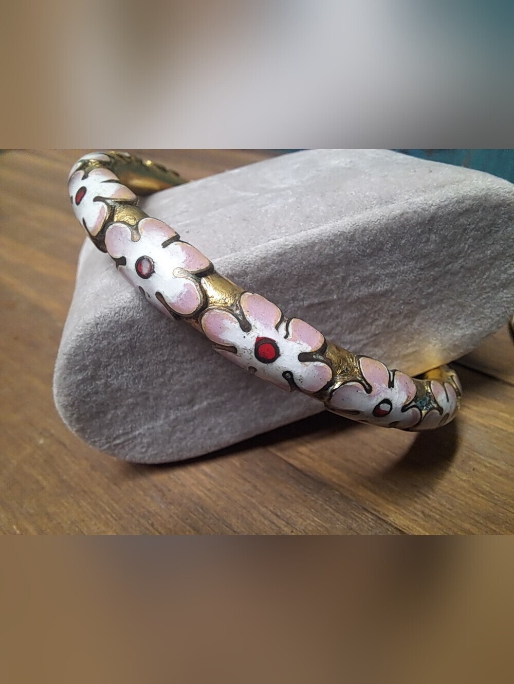 Vintage Hand Painted Floral Enamel Cloisonne Bangle Bracelet - Picture 2 of 7